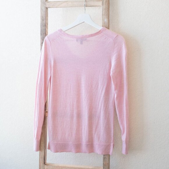 BANANA REPUBLIC SWEATER Sz Small PINK 100% MERINO WOOL VNECK TOP LIGHTWEIGHT - Picture 2 of 5